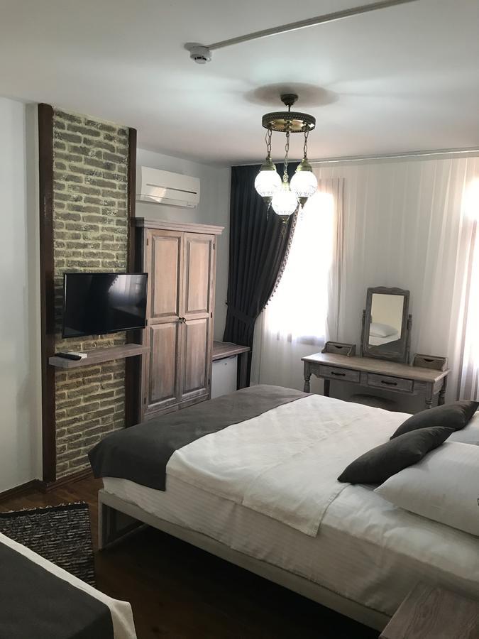 Ayshe Hotel Фоча Екстериор снимка