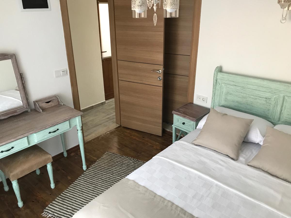 Ayshe Hotel Фоча Екстериор снимка